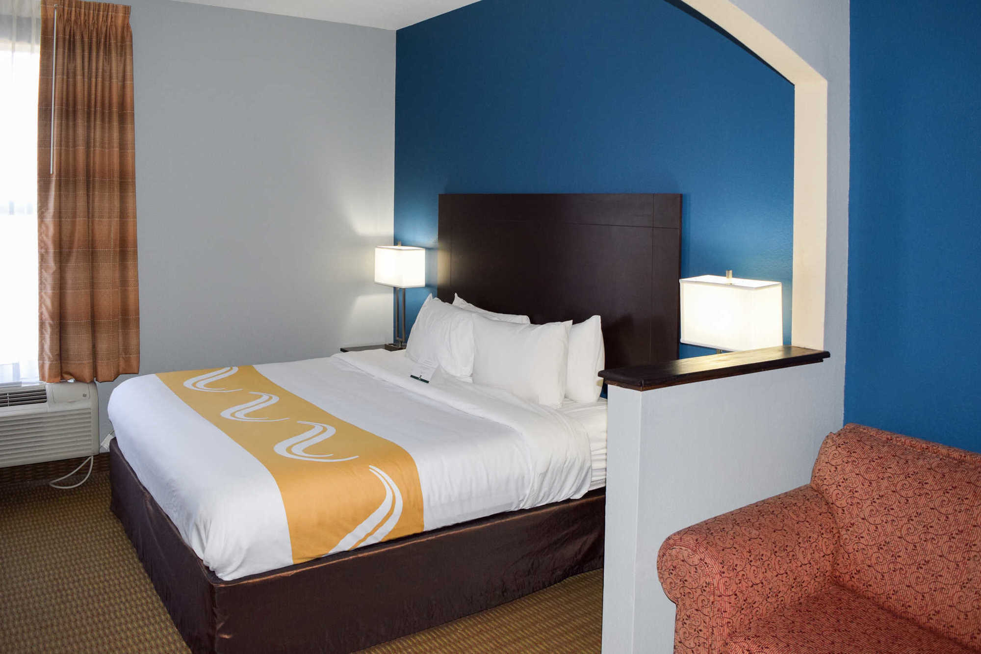 Quality Suites Maumelle - Little Rock Nw Room photo